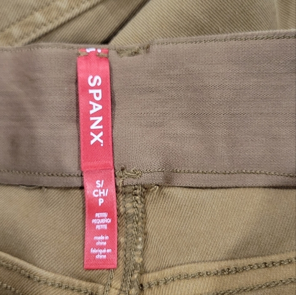 SPANX Women's Stretch Twill Ankle Cargo Pant in Honey Glow Size S - Picture 11 of 13
